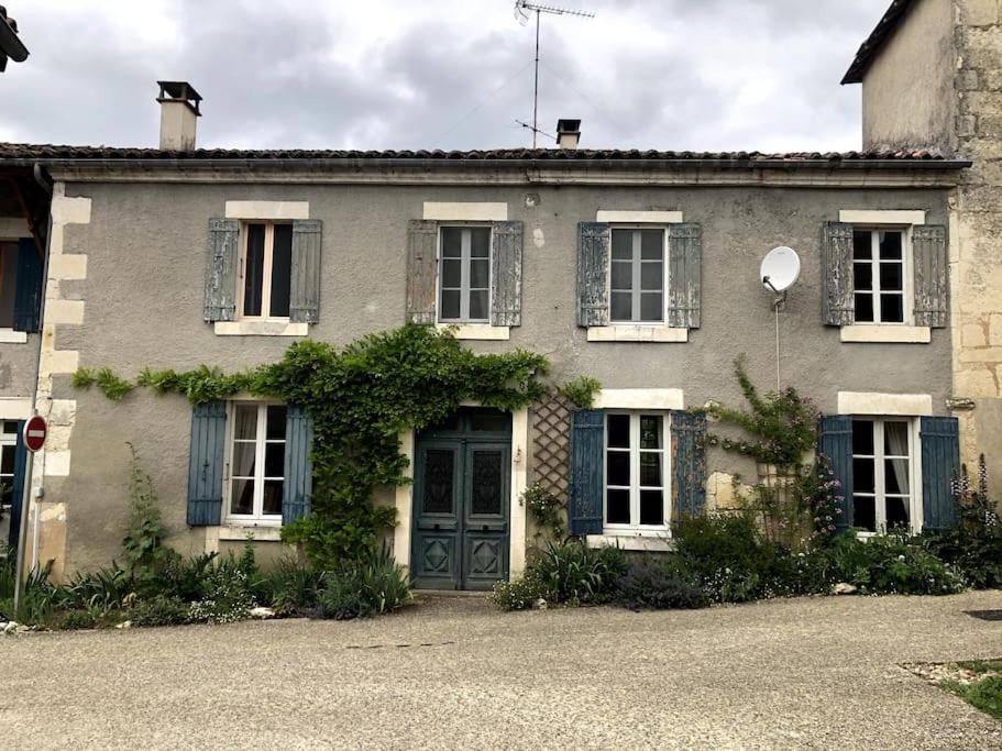 Yviers Maison Verdeau المظهر الخارجي الصورة